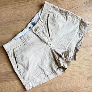 SOLD 💔NWOT Old Navy Light Beige Cotton Shorts